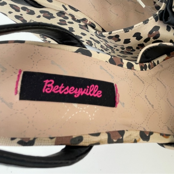 Betsey Johnson High Heels - Picture 9 of 10